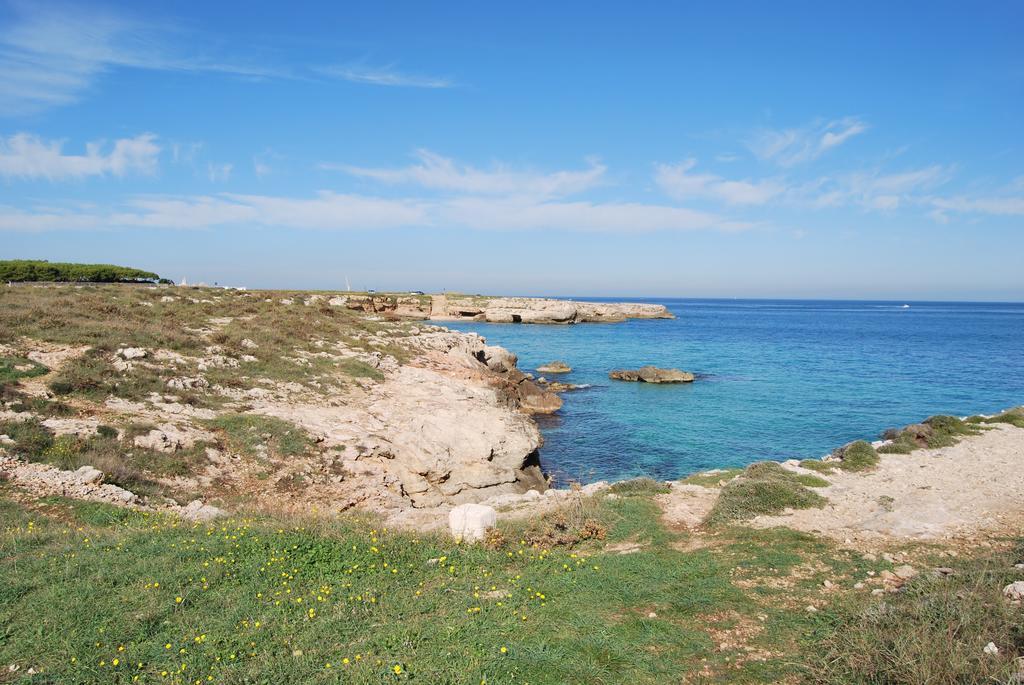 Le Terrazze Miramare B&B Torre Canne Extérieur photo