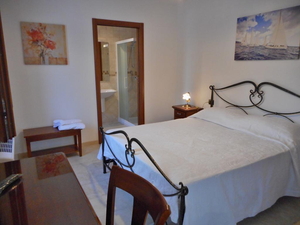 Le Terrazze Miramare B&B Torre Canne Chambre photo