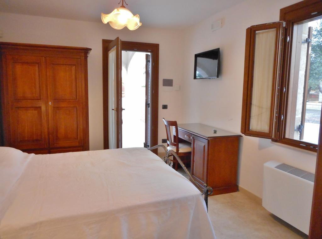 Le Terrazze Miramare B&B Torre Canne Extérieur photo