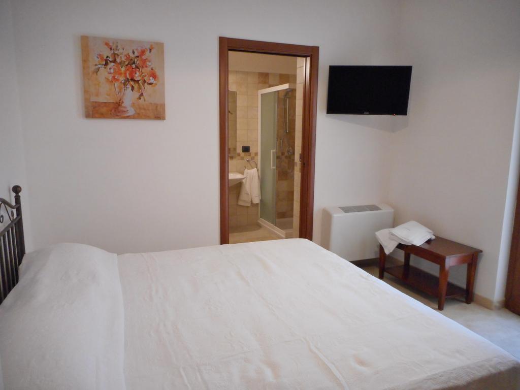 Le Terrazze Miramare B&B Torre Canne Extérieur photo